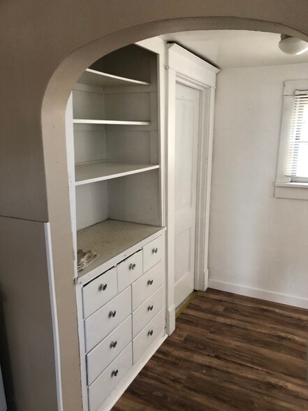 Building Photo - 520 11th St