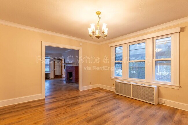 Building Photo - 35 Outlook Ave