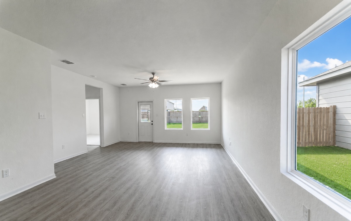 Building Photo - 11130 Hollinger Cir