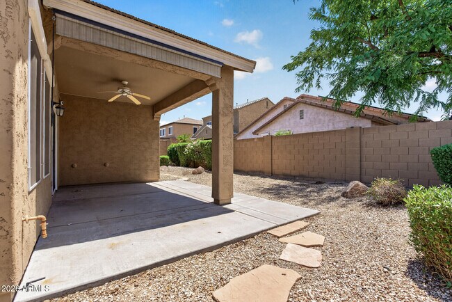 Building Photo - 10639 W Alex Ave