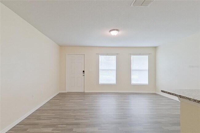 Building Photo - 27008 Anthony Ave