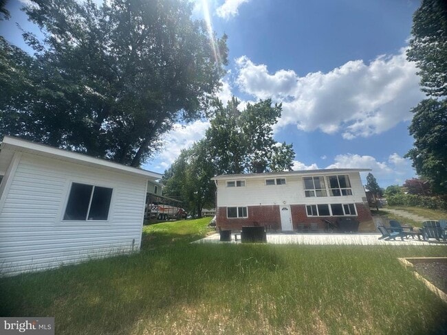 Building Photo - 6315 Willowood Ln