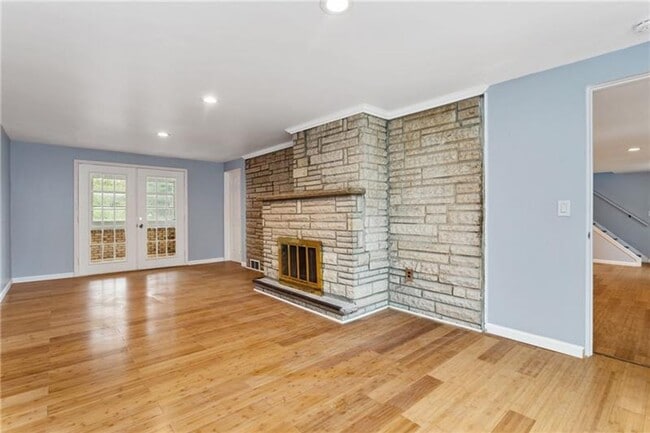 Building Photo - North Hills Area Bungalow