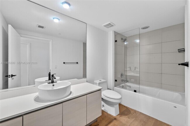 Building Photo - 4250 Biscayne Blvd