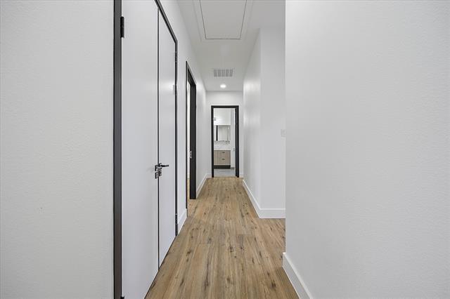 Building Photo - 2811 Rodeo Dr