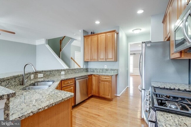 Building Photo - 43831 Chadwick Terrace