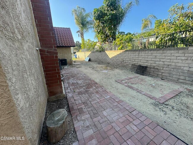 Building Photo - 2930 Reservoir Dr