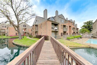 Building Photo - 2023 Gentryside Dr