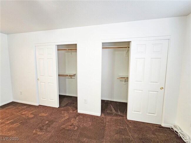 Building Photo - 1951 S Teepee Rd