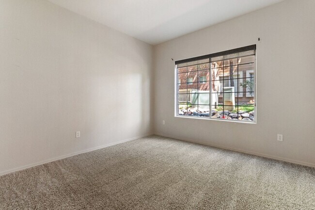 Building Photo - Cozy 3 Bed Littleton Condo