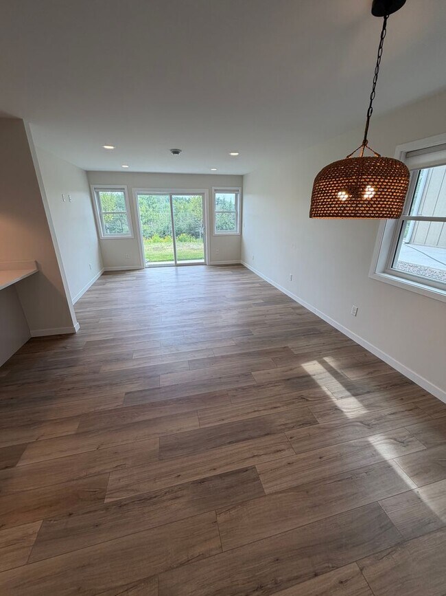 Building Photo - Available Now  Brand New Build 3 Bed 2.5 Bathrooms