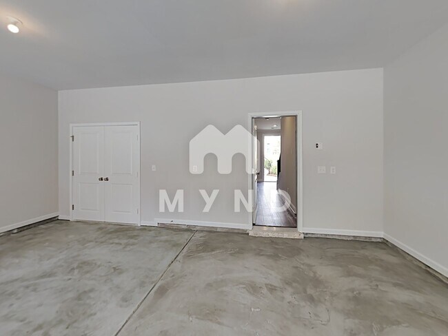 Building Photo - 4030 Maypop Ln