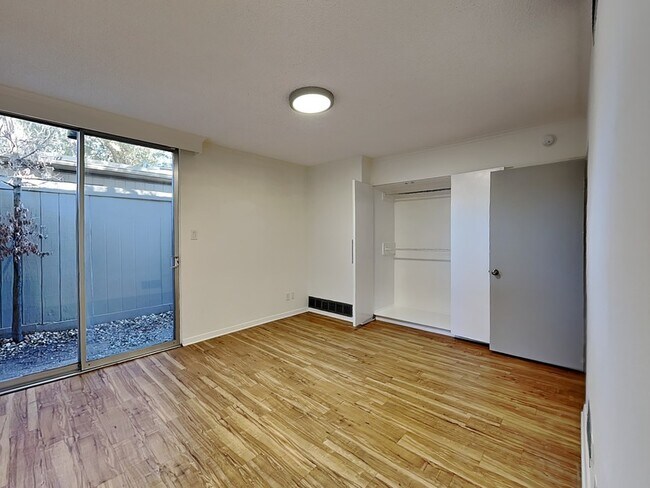 Building Photo - 4500 Westridge Ave