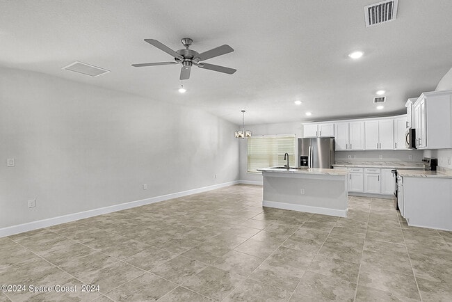 Building Photo - 1063 Grantham Ln