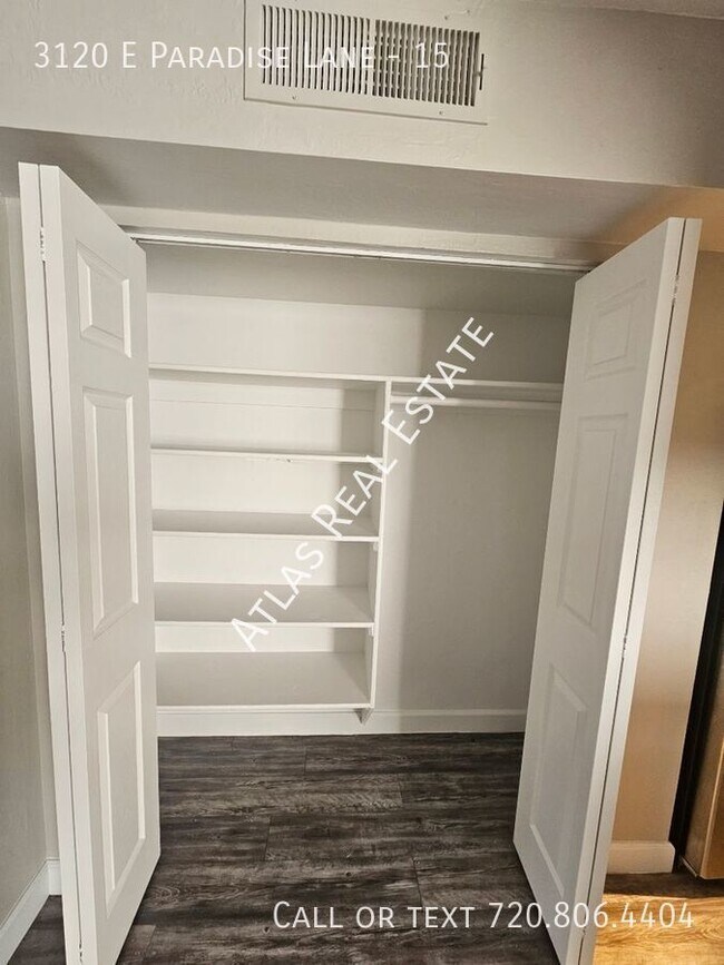 Building Photo - ONE MONTH FREE!!  PHOENIX TOWNHOME WITH PR...