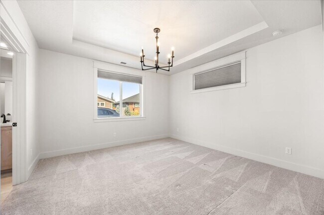 Building Photo - Amazing Neighborhood 2 Bed 2 Bath Plus Office