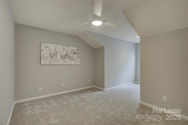 Building Photo - 9014 Roseton Ln