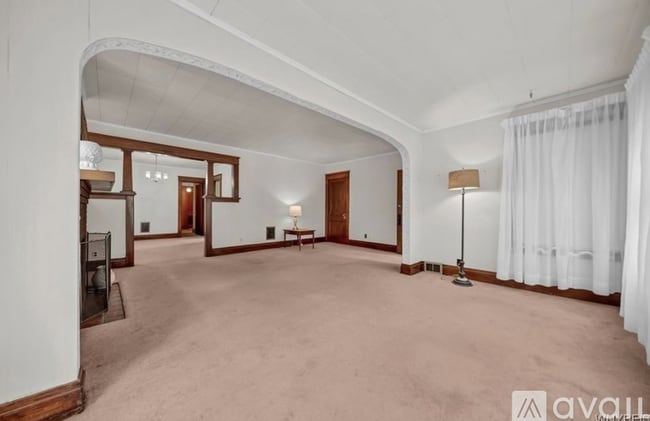 Primary Photo - 20 Medford Pl