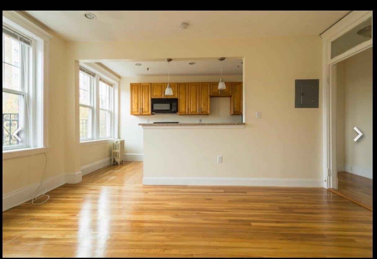 Building Photo - 276 Chestnut Hill Ave