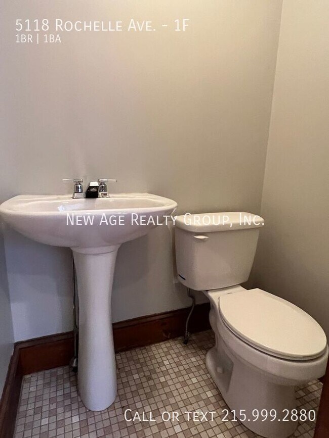 Building Photo - 5118 Rochelle Ave