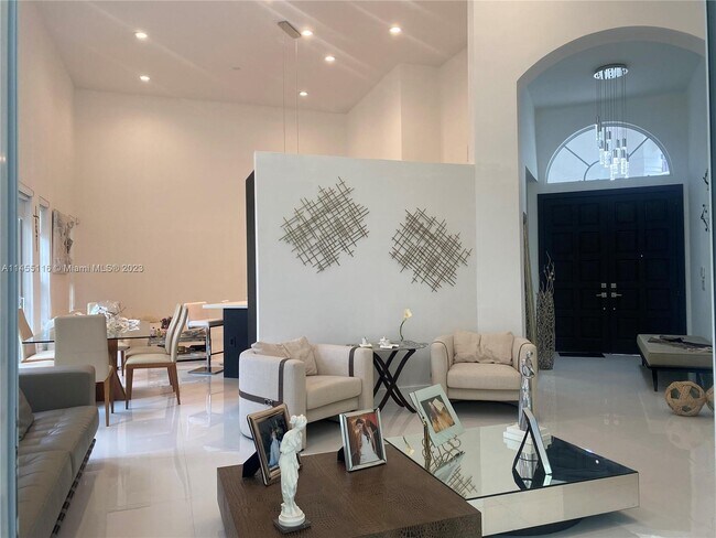 Building Photo - 4640 NW 93rd Doral Ct