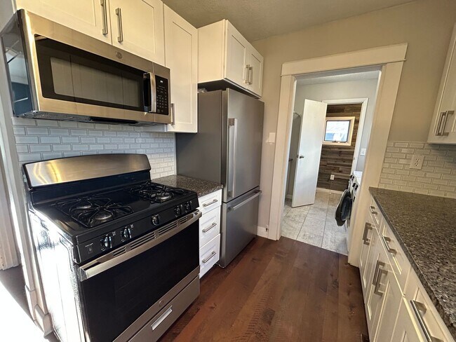 Building Photo - Stunning, Fully Updated 4 Bedroom, 2 Bath Home with Classic Charm!