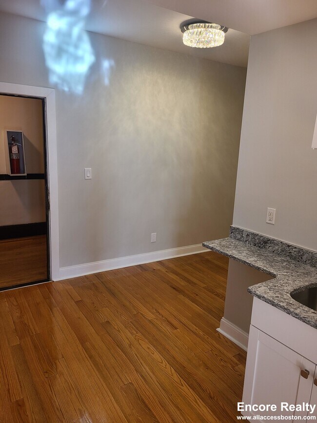 Building Photo - 38 Hemenway St