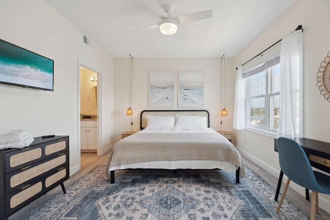 Building Photo - 128 Ashworth Ave