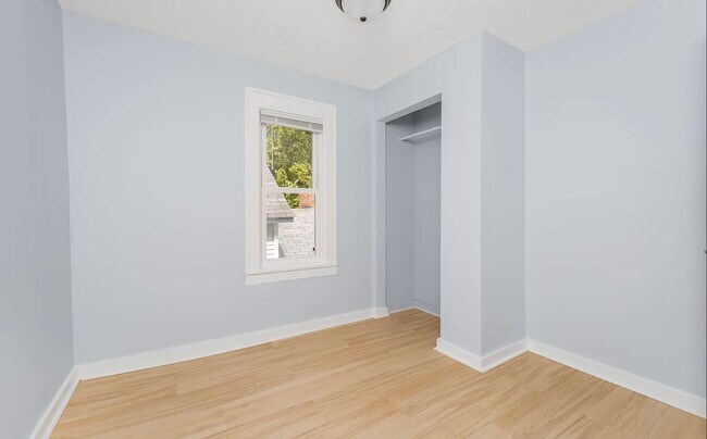 Building Photo - 1044 Muskegon Ave NW