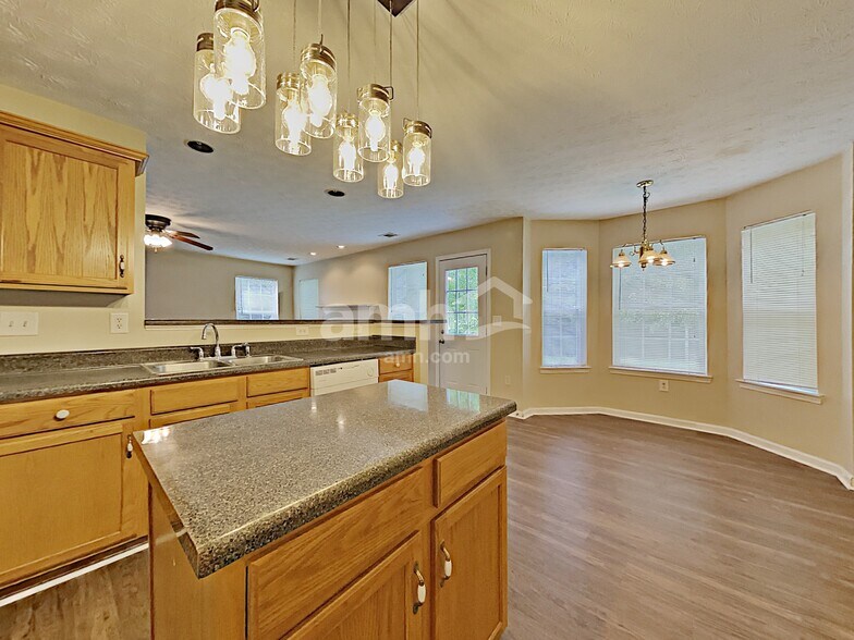 Building Photo - 3391 Hard Creek Ln