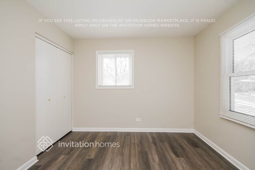 Building Photo - 7939 Edgewood Ct