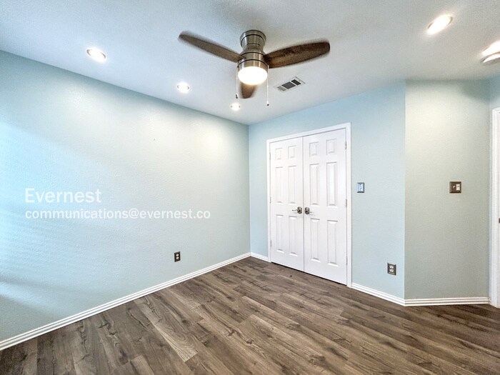 Building Photo - 107 Blue Ridge Trail