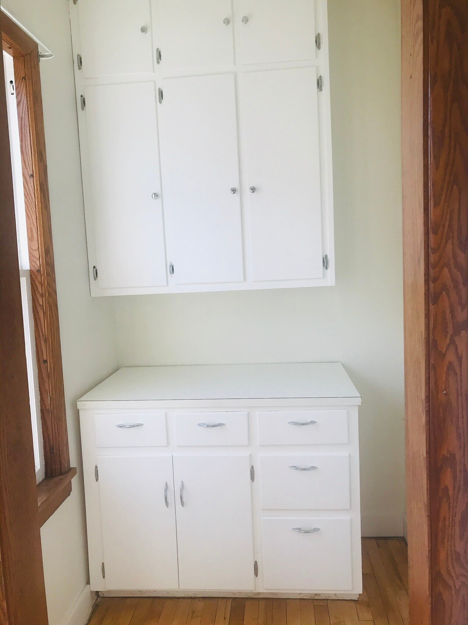 Building Photo - 712 6th St NE