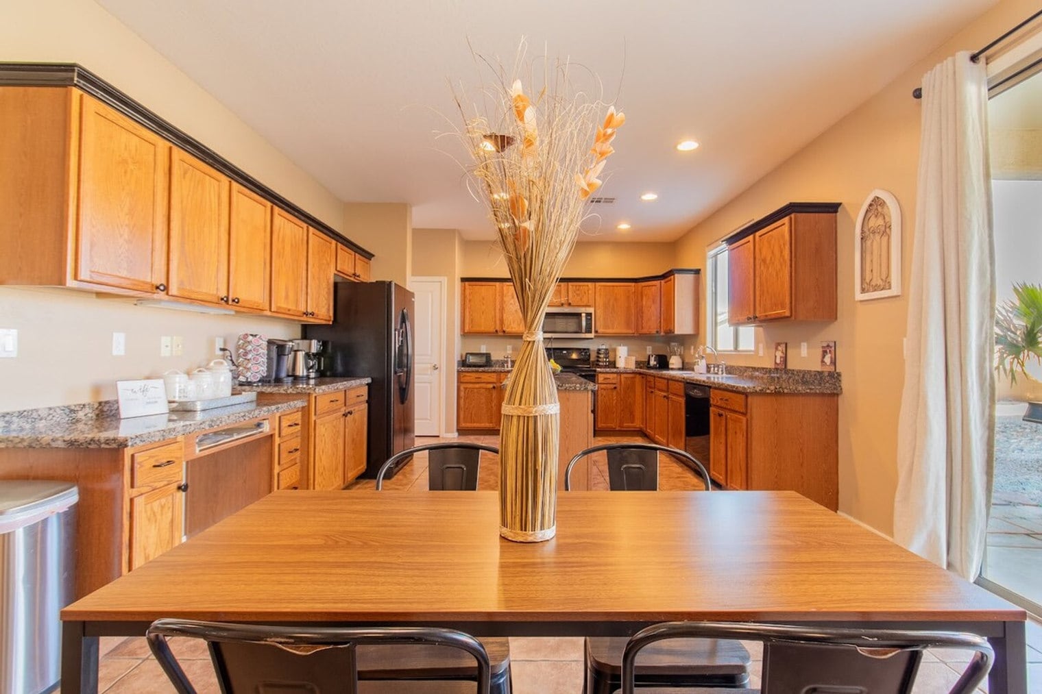 Building Photo - 1994 E Racine Dr