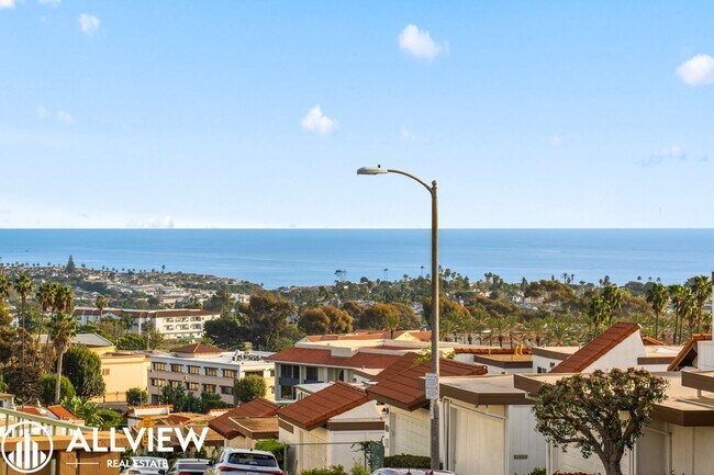 Building Photo - OCEAN VIEWS! Renovated 2 Bed, 2.5 Bath Townhome in San Clemente!