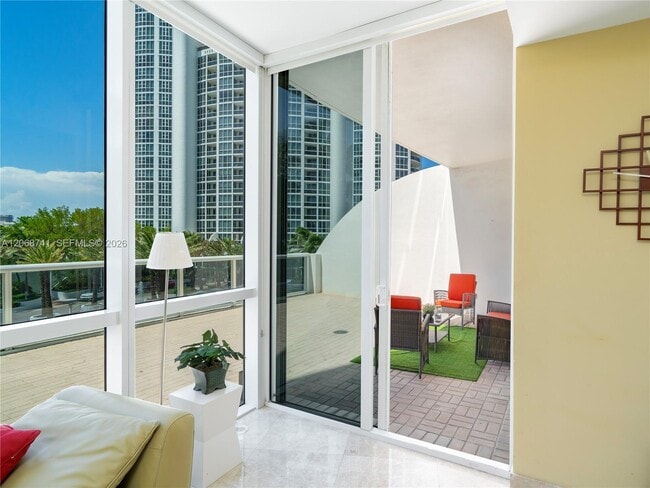 Building Photo - 18101 Collins Ave