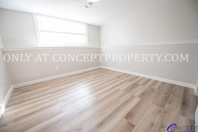 Building Photo - 3733 S 5080 W
