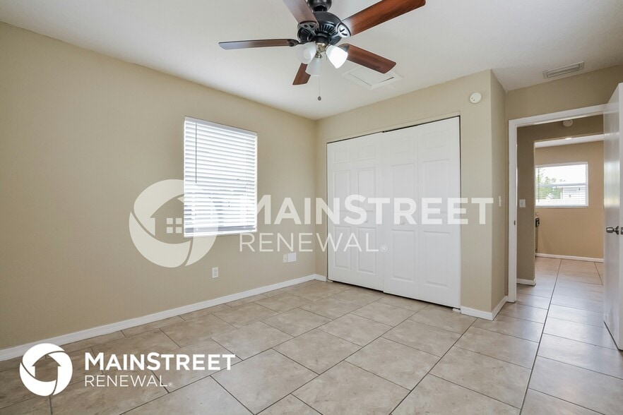 Building Photo - 878 Crawford St