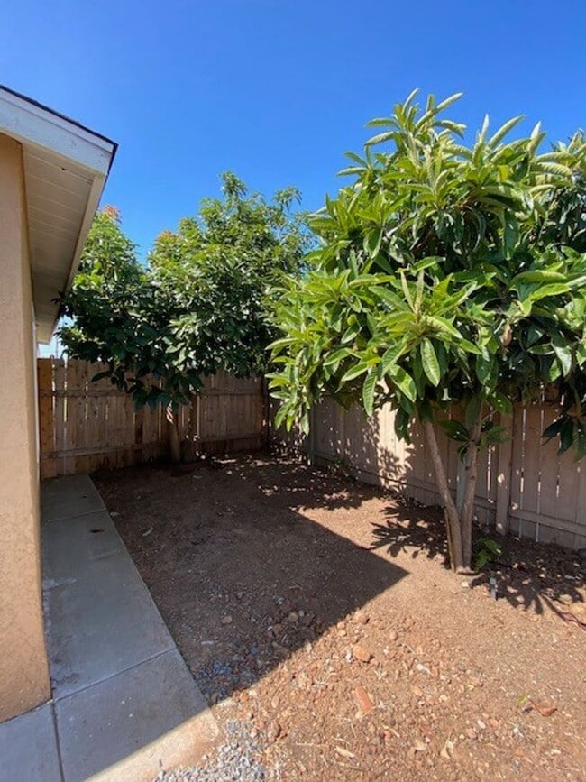 Building Photo - 4901 Frink Ave