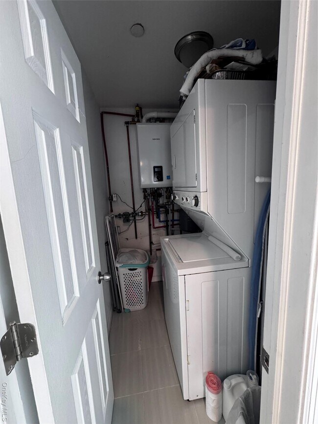 Building Photo - 45 Kildare Rd