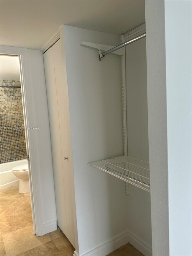 Building Photo - 401 Ocean Dr