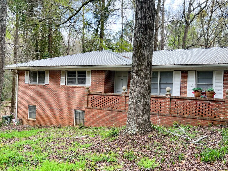 Primary Photo - 4129 Meadowbrook Dr