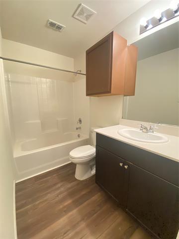 Building Photo - 1516 Westfall Dr