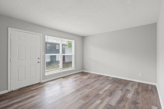 Building Photo - 2444 N 38th St