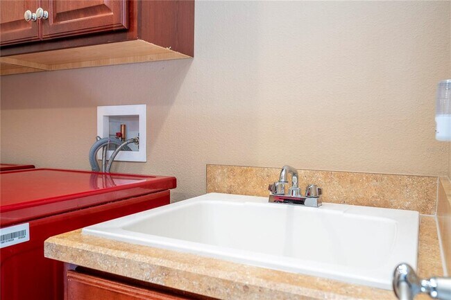 Building Photo - 3119 Falconhill Dr