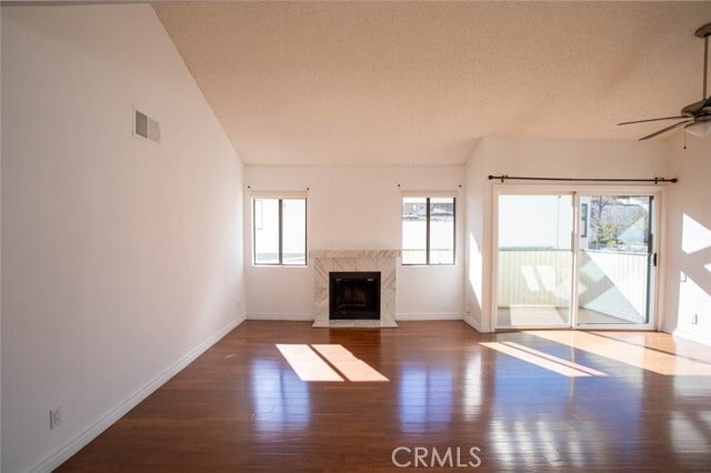 Building Photo - 10475 Newhome Ave