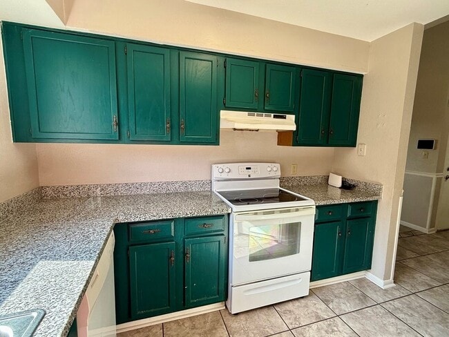 Building Photo - 4411 Rattan Ave