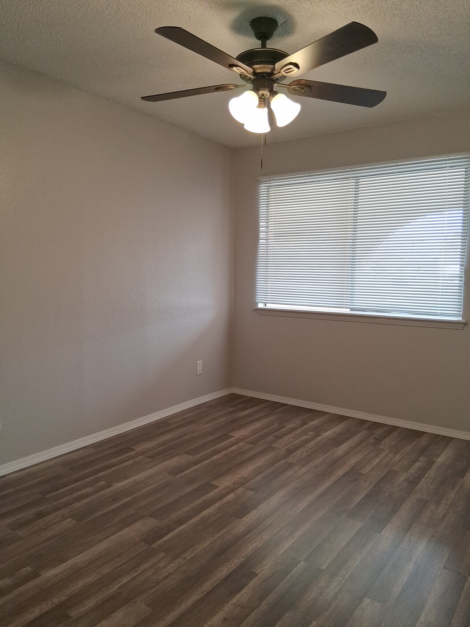Building Photo - 11600 Marsh McCall Way