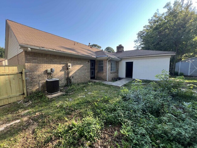 Building Photo - 5159 Longmeadow Cove