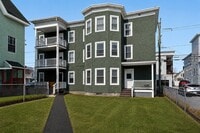 Building Photo - 424 Cedar St